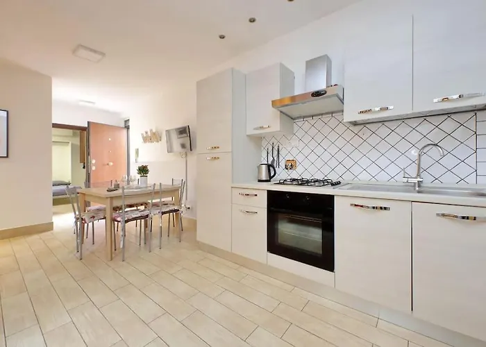 Apartment Spacious Vatican Flat With Courtyard